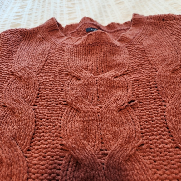 Rust coloured AE Knit Sweater Size XS - Picture 5 of 7